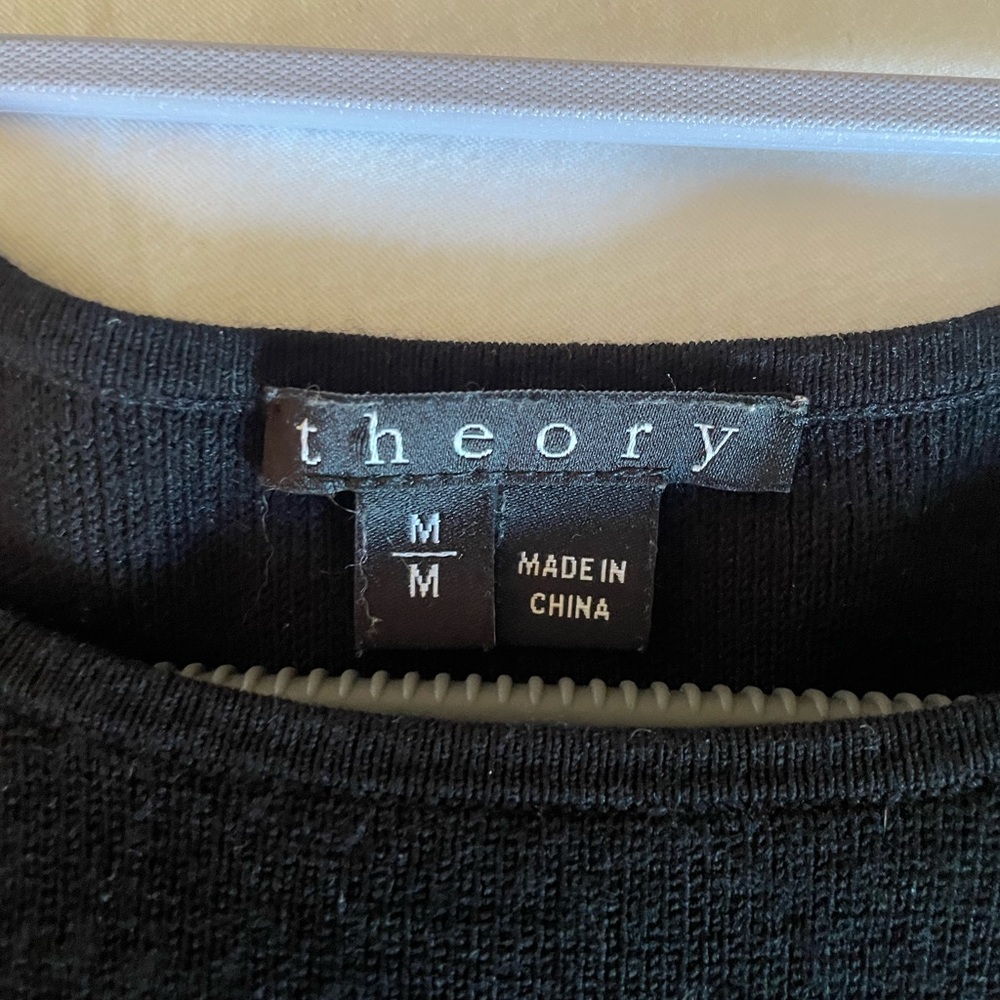 Blk theory cropped top